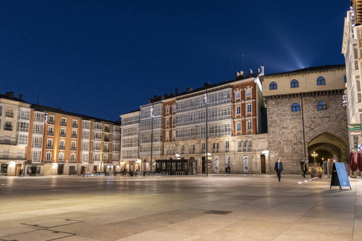 11 - Burgos - ciudad - plaza del Rey San Fernando